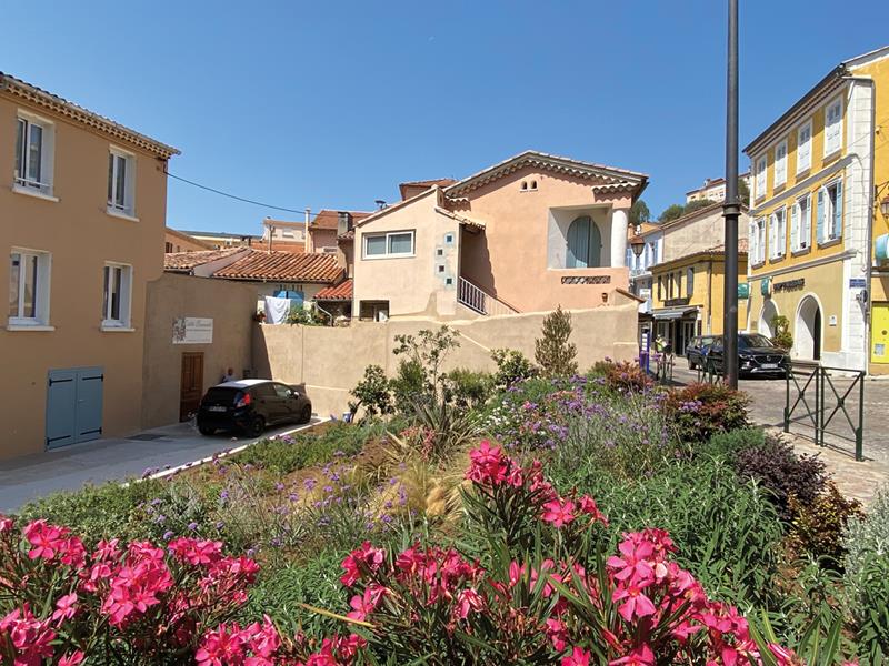 Le Lavandou : Des arbustes, naturellement