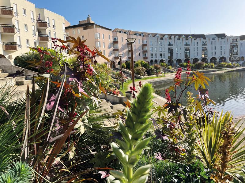 Créteil : Théâtre exotique 